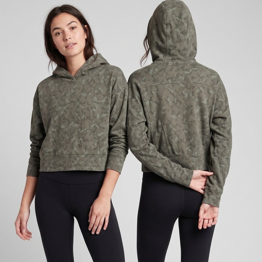 Athleta Farallon Small Printed Crop Hoodie Olive Green Camoflauge